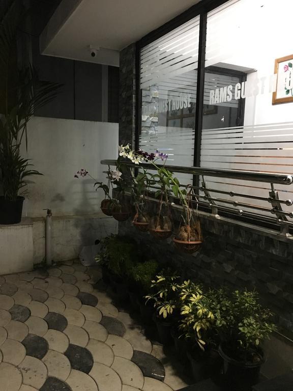 Rams Guest House Near Lulu Mall Thiruvananthapuram Zewnętrze zdjęcie